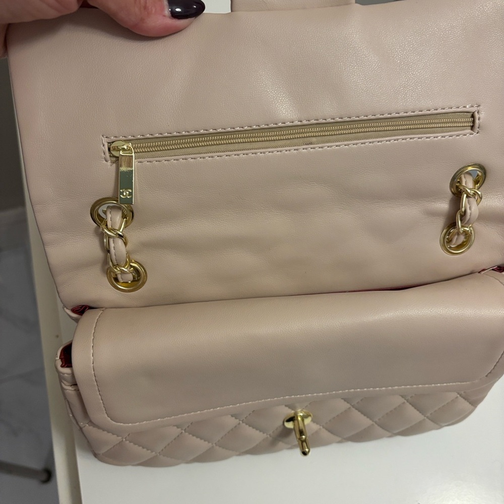 Chanel Quilted Double Flap Shoulder Bag in Blush Pink - Picture 2 of 7